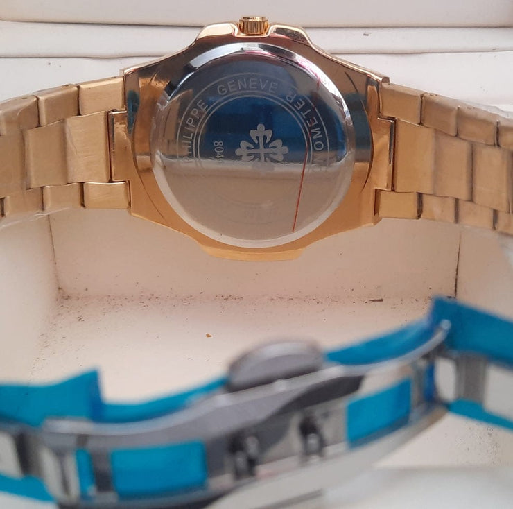 Phatek.P Golden Chain With Blue Dial (Copy) image 1